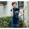 短款金丝绒绣花旗袍 传统改良中老年唐装连衣裙 高贵晚宴新娘旗